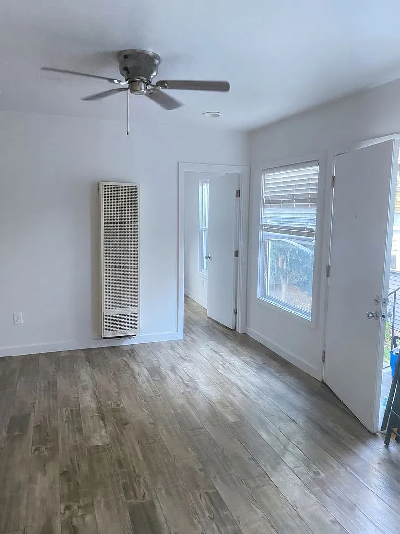 2 bed, 1.0 bath, 550 sqft, $2,150 — Photo 3
