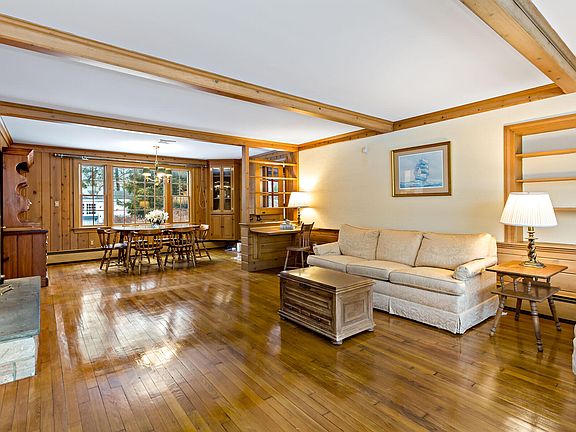 2nd image of 180 Pond View Drive