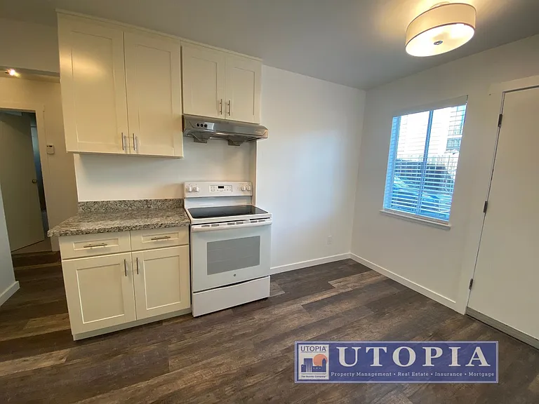 SCZ T 318 Laurel Street — Photo 7