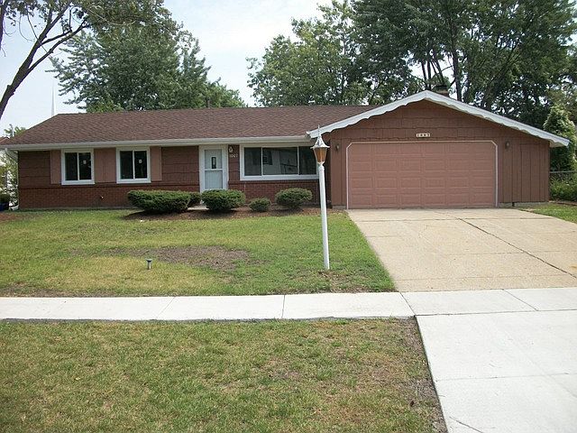 1st image of 1007 S Fairlane Dr