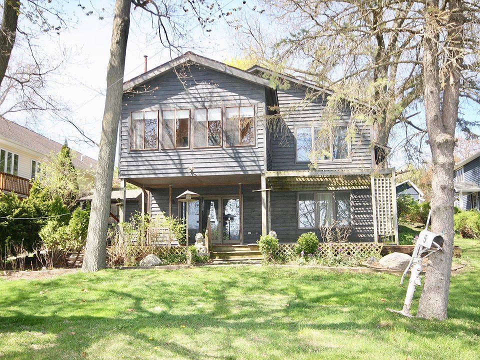 1st image of 121 N Crooked Lake Dr