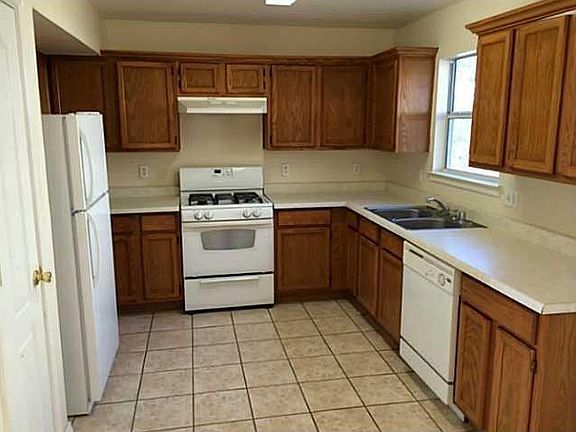 4th image of 1605 Villa Del Sol
