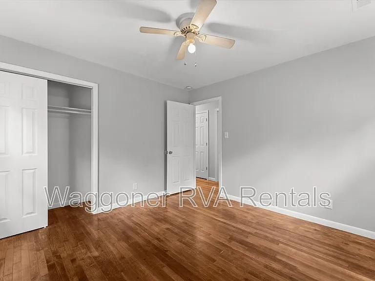 924 Kingsway Rd — Photo 44