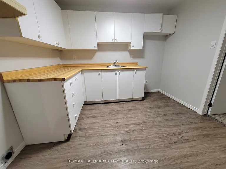 30 Orwell Cres — Photo 24