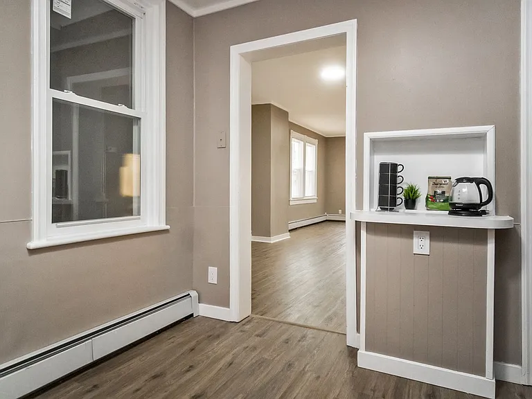 439 W Church St — Photo 17