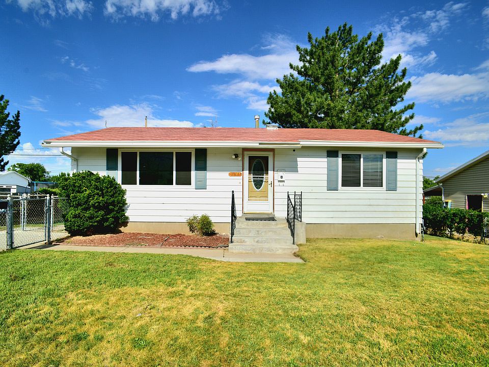 1st image of 367 Overland Rd
