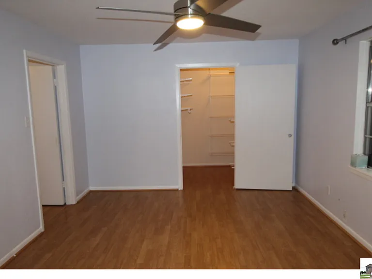 204 Oak St — Photo 24