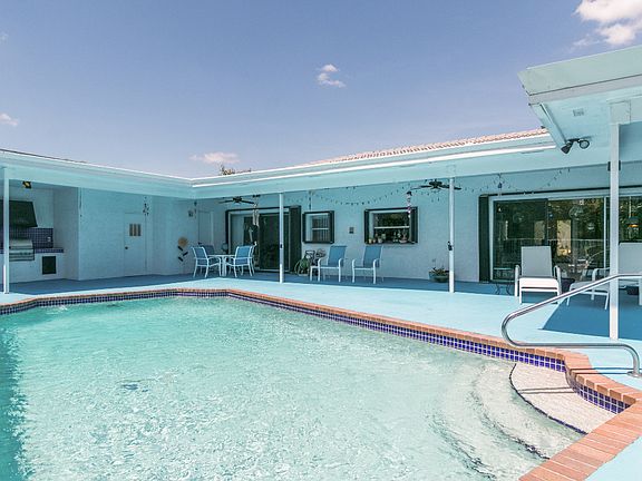 Large Open Pool 