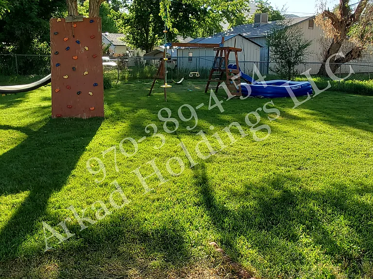 1015 S 4th St — Photo 7