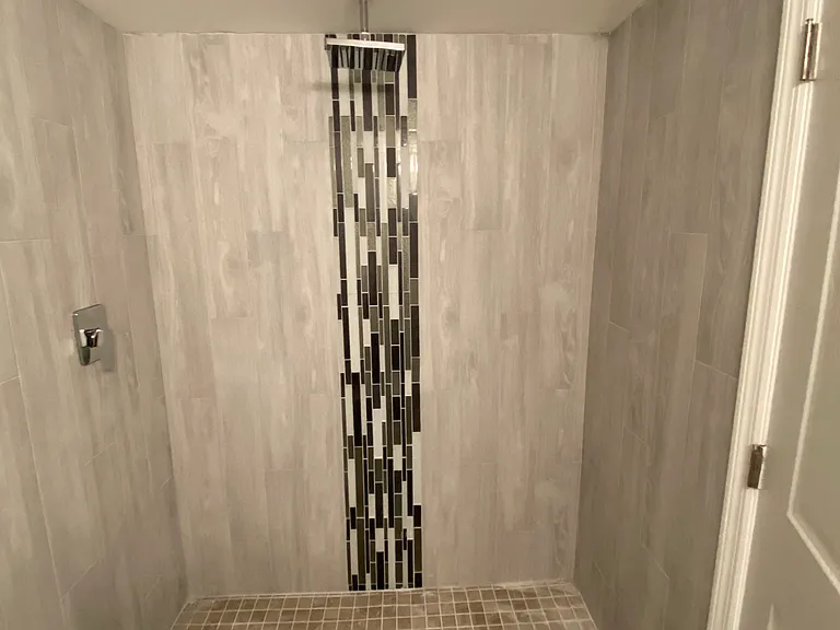 2831 N Oakland Forest Dr #101 — Photo 41