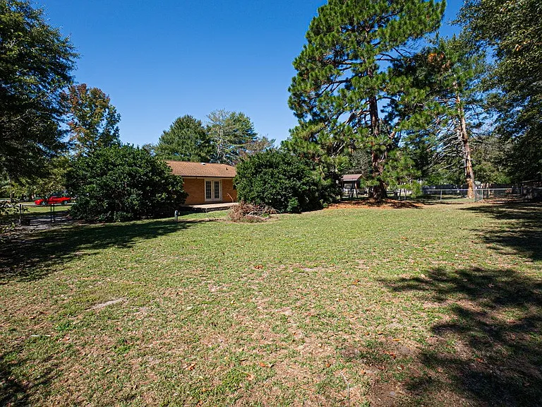 3140 Georgia St — Photo 4