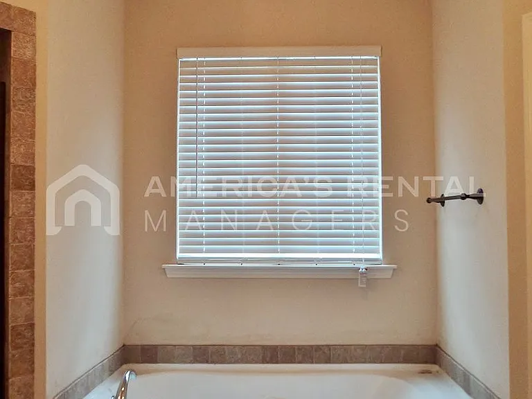 3768 Creekside Way — Photo 15