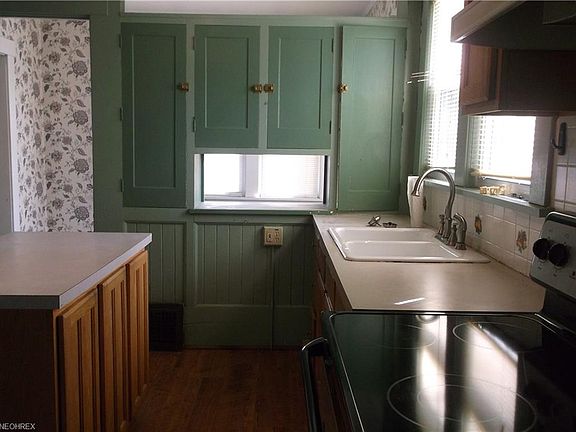 5th image of 871 Wellman Ave SE