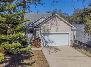 147 Highland Rd, Tarpon Springs, FL 34689