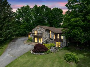 23 Fox Rd, Florida, NY 10921