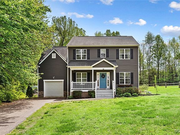 2nd image of 909 Harmony Rd