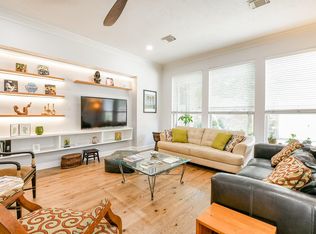 2442 Chimney Rock Rd, Houston, TX 77056