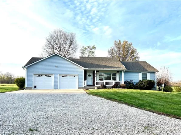 303 E 1st St, Wellsville, KS 66092
