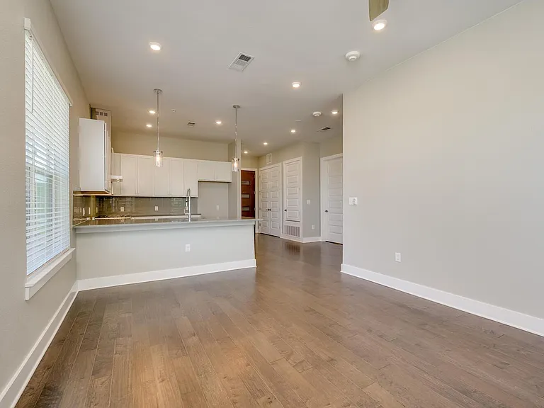 4325 Jackson Ave #2105 — Photo 25
