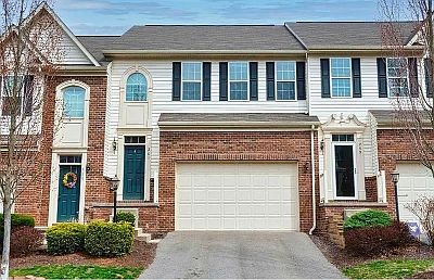 1st image of 261 Broadstone Dr
