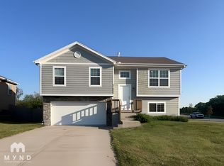 31895 W 172nd St, Gardner, KS 66030