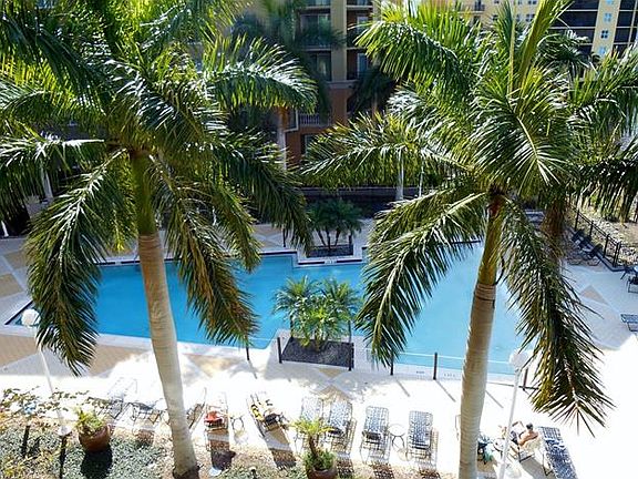 5th image of 2825 Palm Beach Blvd APT 419