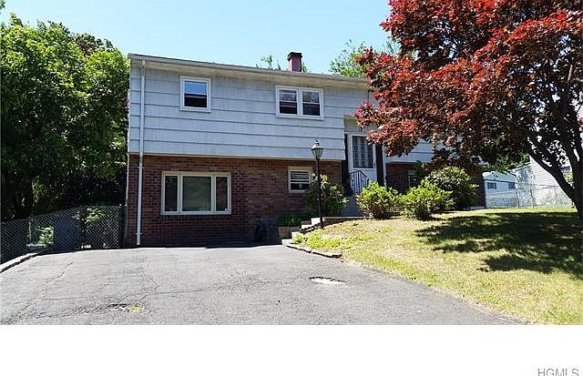 1st image of 74 Pine Dr