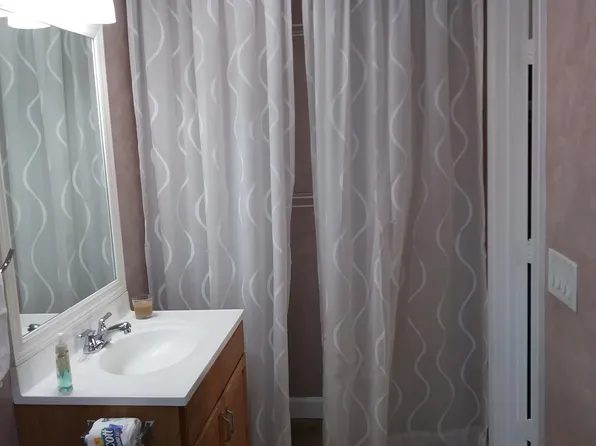 5770 NW 191st Ter, Hialeah, FL 33015