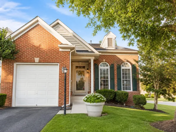 15157 Gaffney Cir, Gainesville, VA 20155