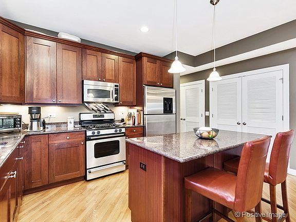 5th image of 1527 N Hudson Ave APT 3