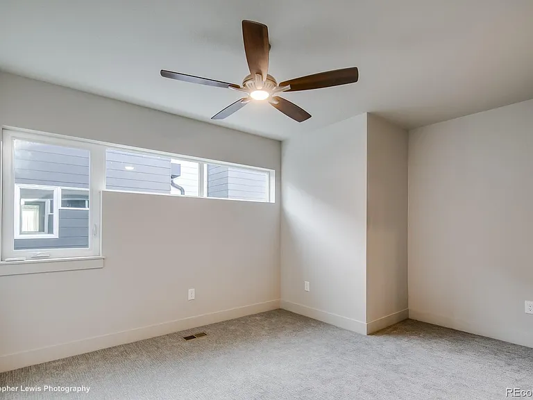 1559 King St — Photo 15