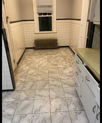 3rd image of 125 Richmond Ave