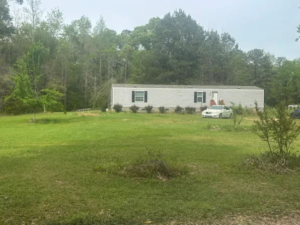 428 Chevrolet Dr, Delco, NC 28436