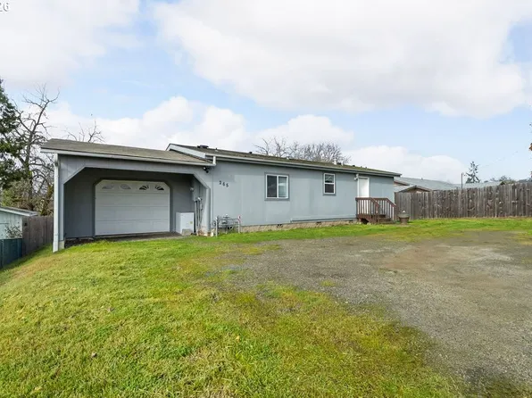 265 SE Grape Ave, Winston, OR 97496