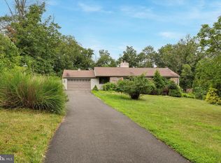 4270 Sunnyside Dr, Doylestown, PA 18902