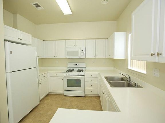3rd image of 1201 Begonia St #Bnk83m2tk