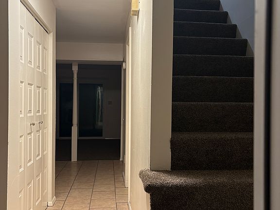 4th image of 47 Vinway Ct