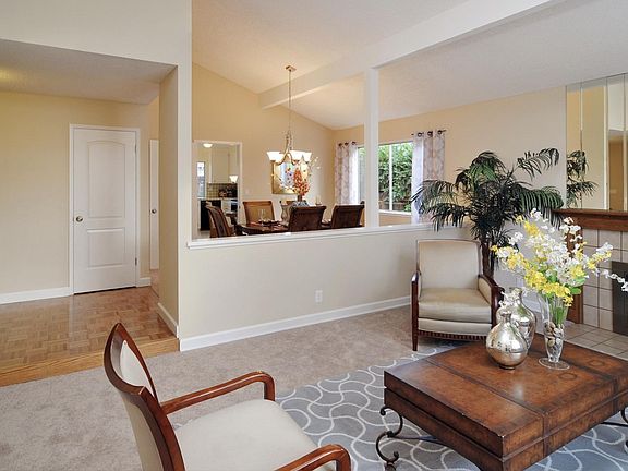 5th image of 1289 Ironbridge Way