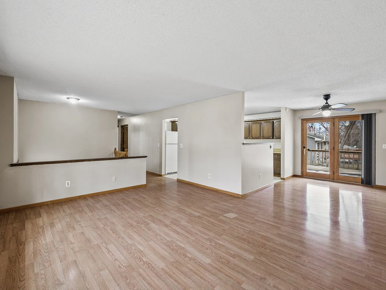 3 bed, 1.5 bath, 1839 sqft, $2,950 — Photo 2