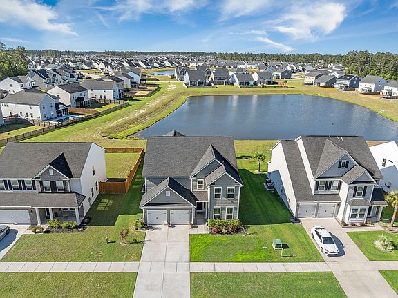 2nd image of 215 Squire Pope Rd