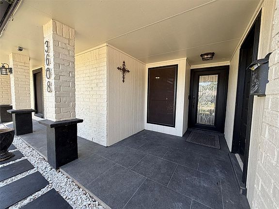 2nd image of 3608 Cedarcrest Dr