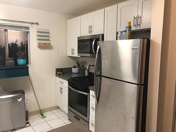 3rd image of 12765 Matteson Ave APT 6