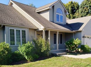 1 Autumn Dr, Easthampton, MA 01027