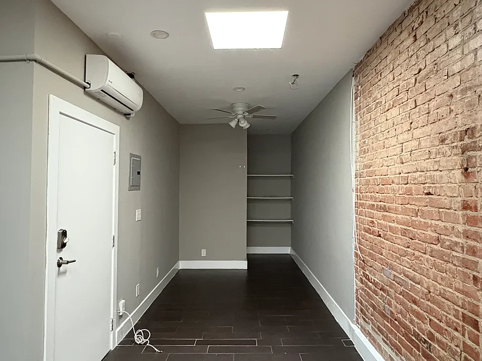 107 S Indiana St #7