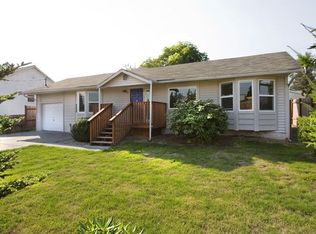 6814 Olympic Dr #A, Everett, WA 98203