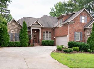 404 Meringer Pl, Simpsonville, SC 29680
