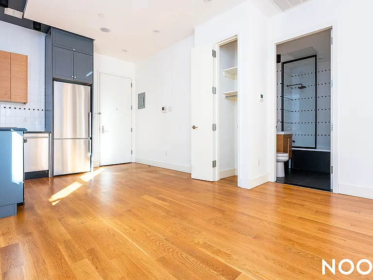 820 Dekalb Ave #2B — Photo 1