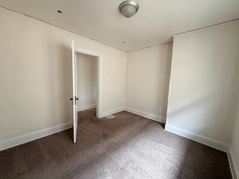 3141 N Park Ave — Photo 9
