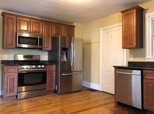 915 County Line Rd, Bryn Mawr, PA 19010