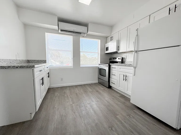 521 S Federal Hwy #5 — Photo 4
